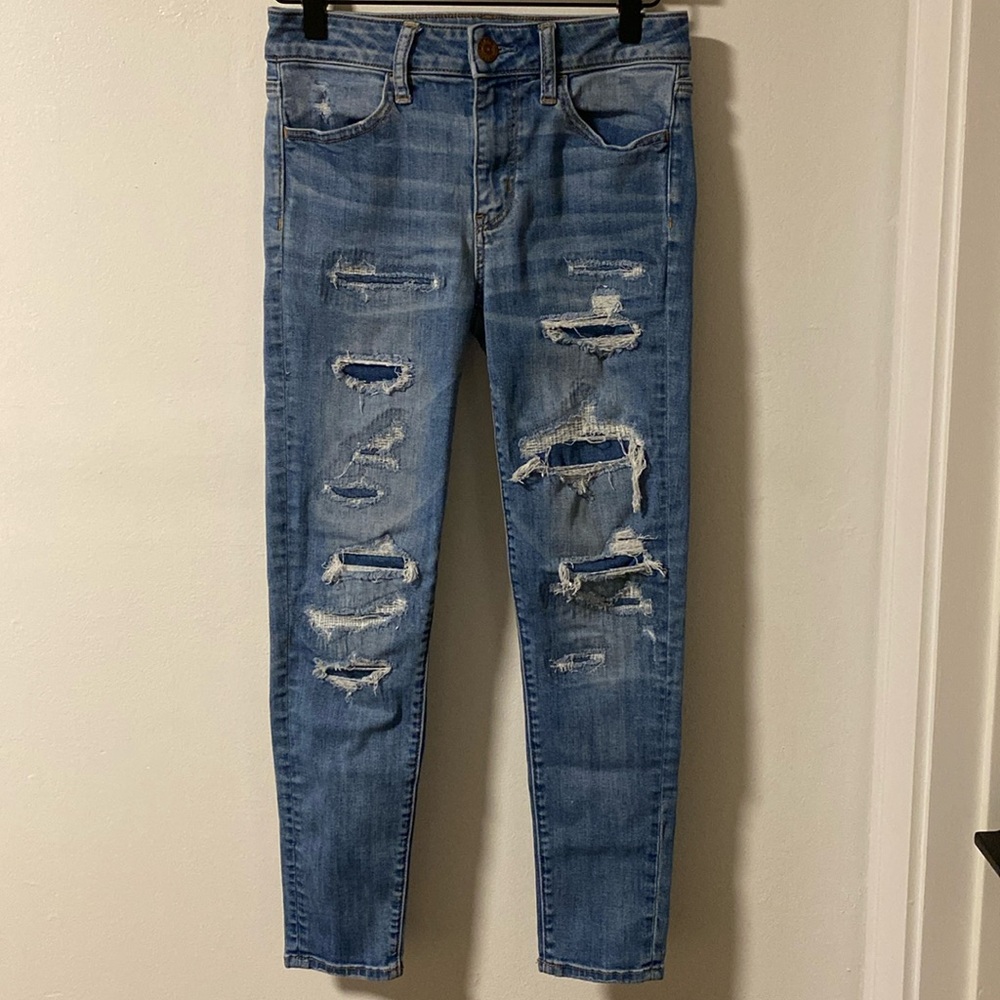 American Eagle Patched Distress High-Rise Jegging Crop (4 Regular)